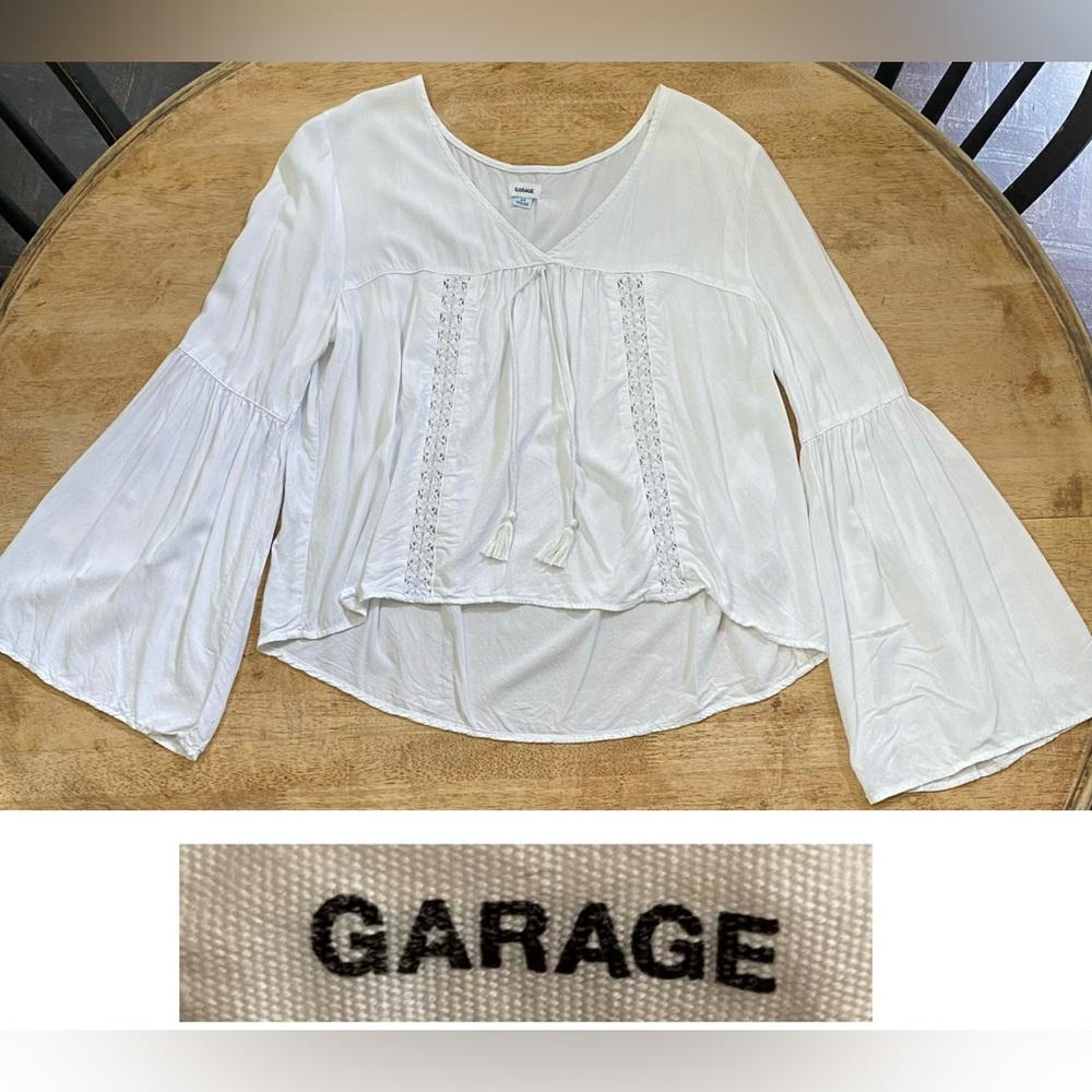 Garage Women’s Size Medium White‎ 100% Viscose Hi/Low Bell Sleeve Boho Blouse